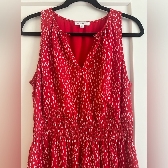 Socialite Dot Print Sleeveless Smock Waist Dress - Picture 2 of 5
